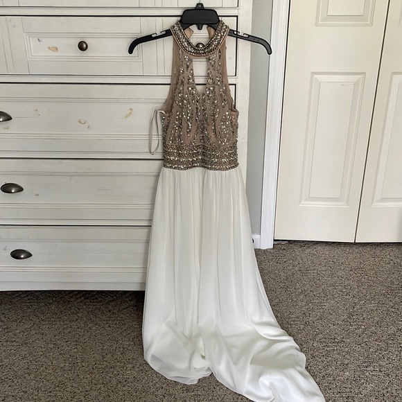 Prom Dress - Picture 2 of 7